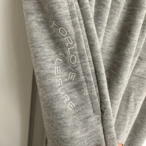 FOR LOVE AND LEMONS WIDE LEG SWEATPANT - PINTUCK SEAM - M - Picture 4 of 7